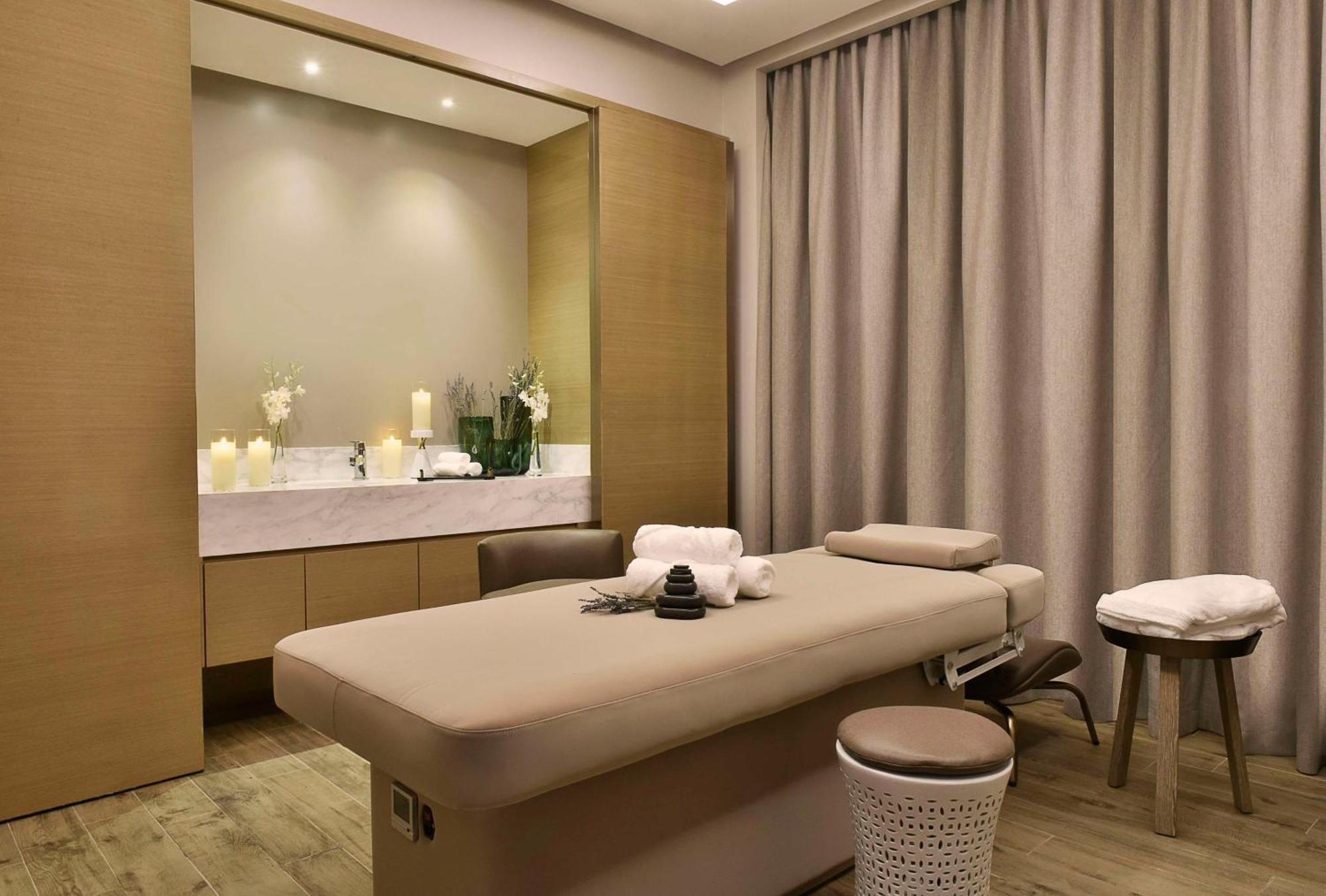 Hilton Bahrain 호텔 마나마 외부 사진 A treatment room at a spa