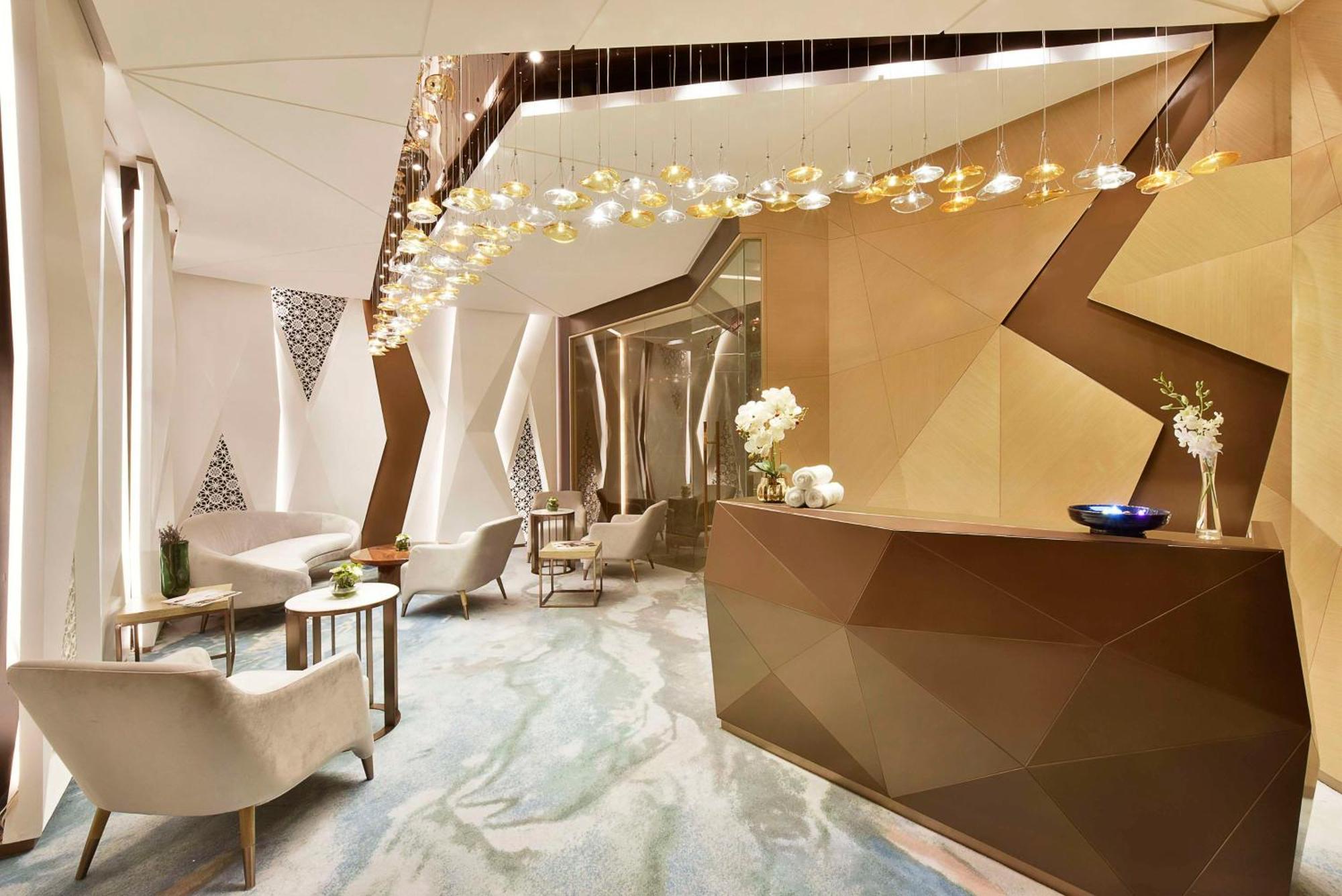 Hilton Bahrain 호텔 마나마 외부 사진 The lobby of the hotel